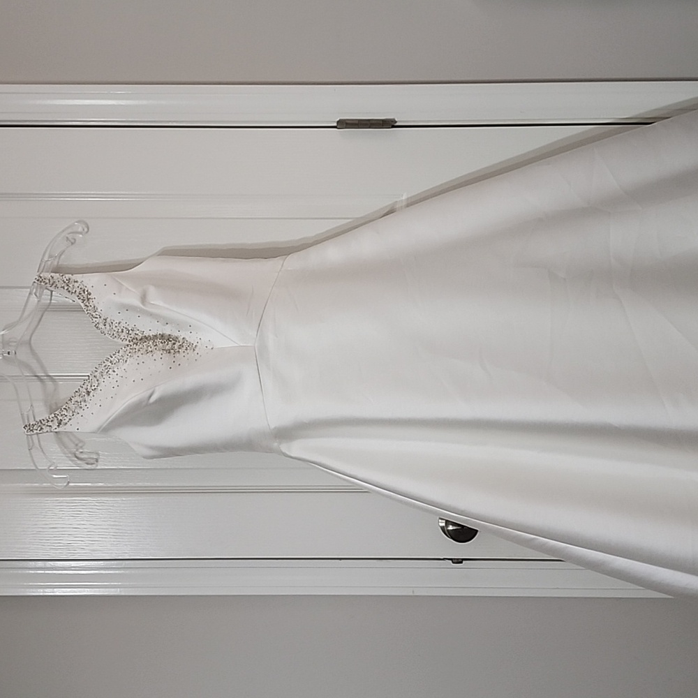 Woman's Anjolique Wedding Dress